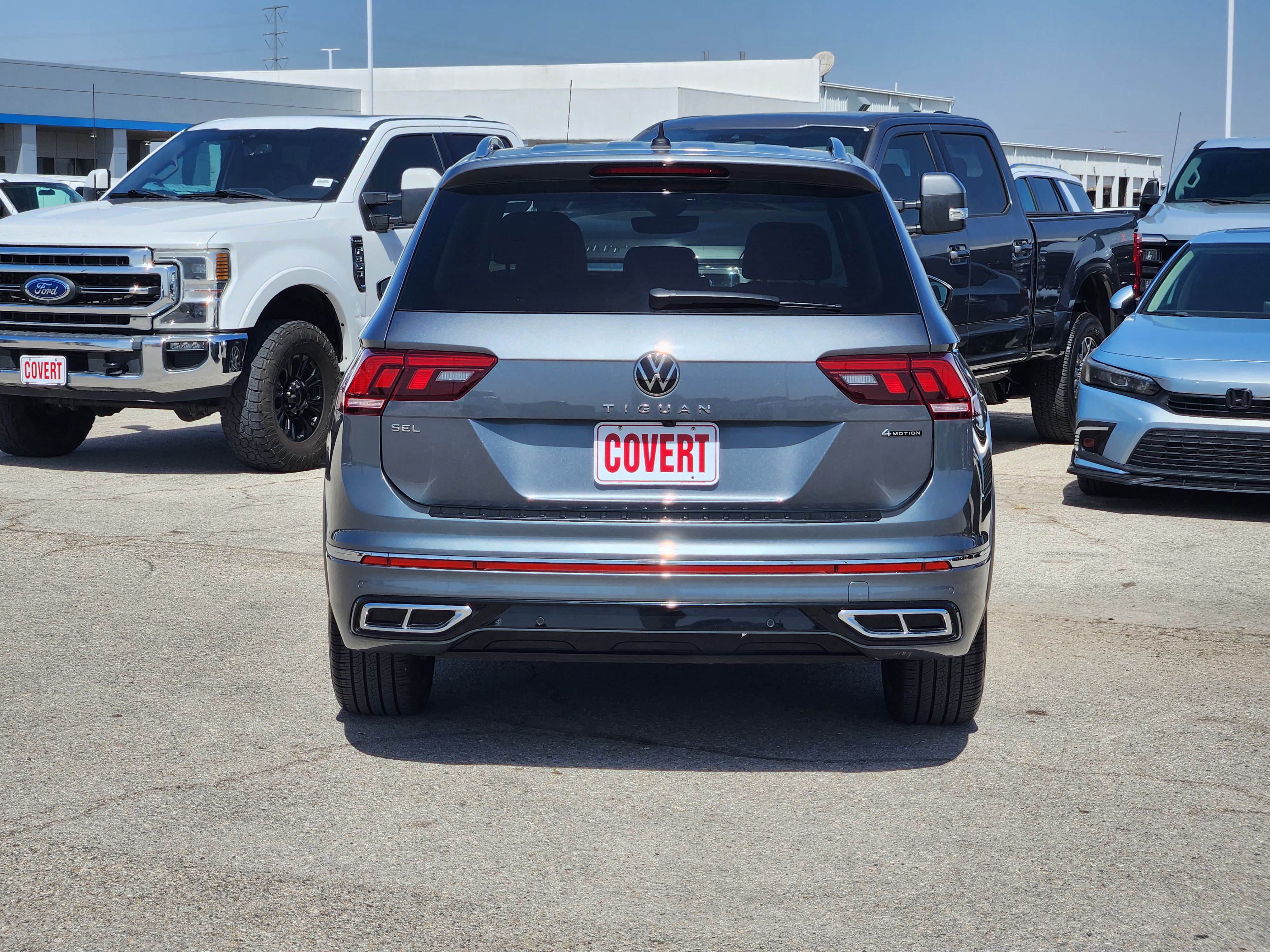Used 2023 Volkswagen Tiguan SEL R-Line AWD/4WD image 6