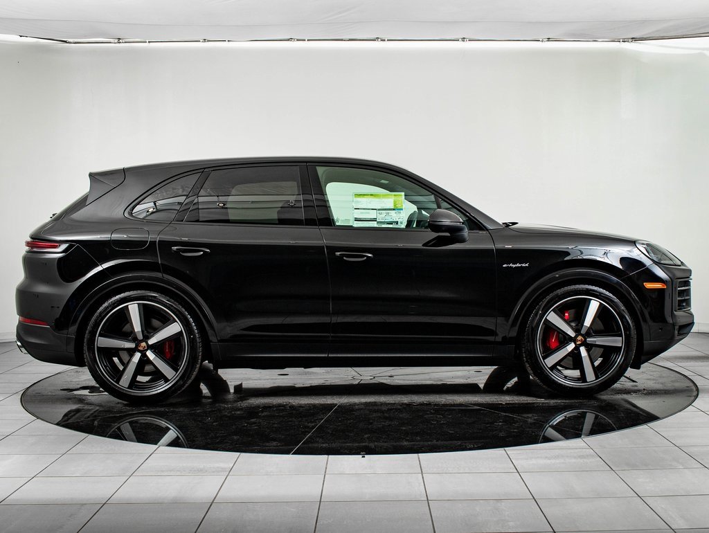New 2026 Porsche Cayenne S image 9