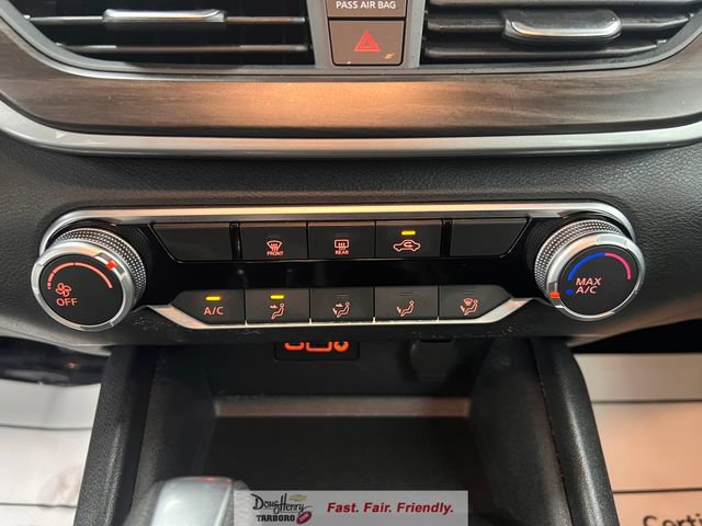 Used 2025 Nissan Altima 2.5 SV FWD image 46