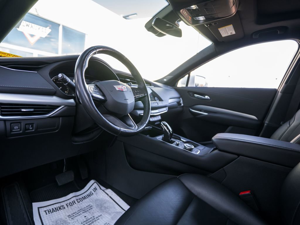 Used 2021 Cadillac XT4 Premium Luxury w/ Cold Weather Package image 4