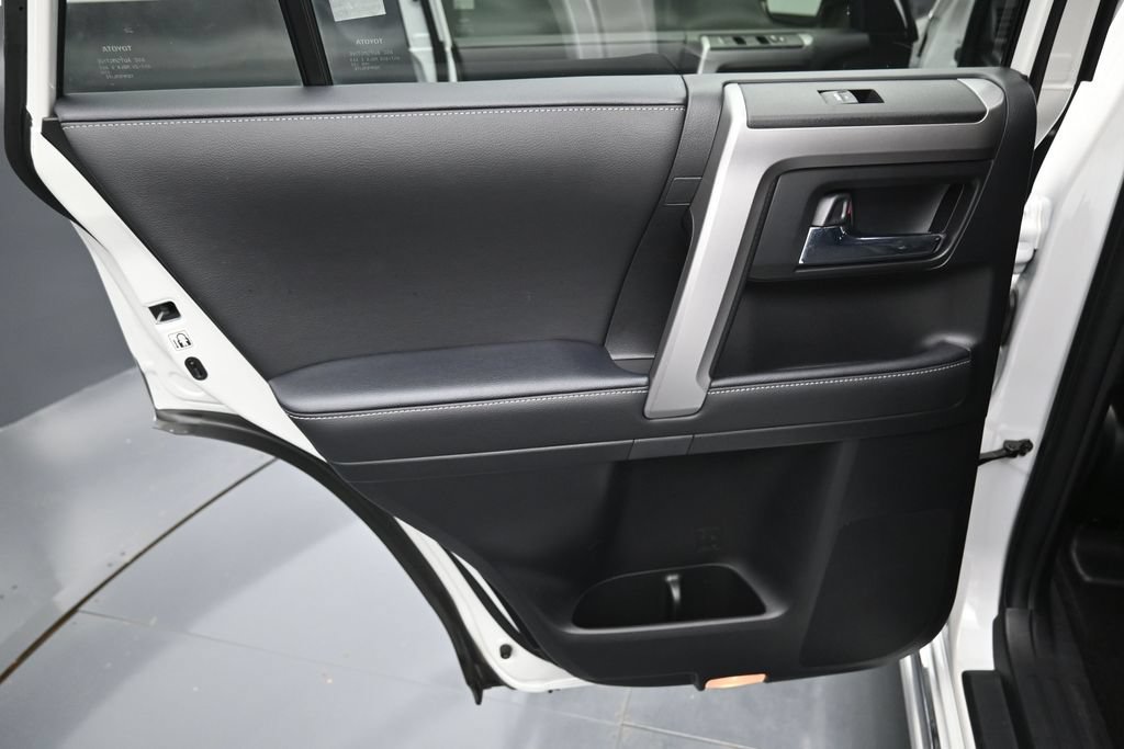 Certified 2024 Toyota 4Runner Limited AWD/4WD image 32