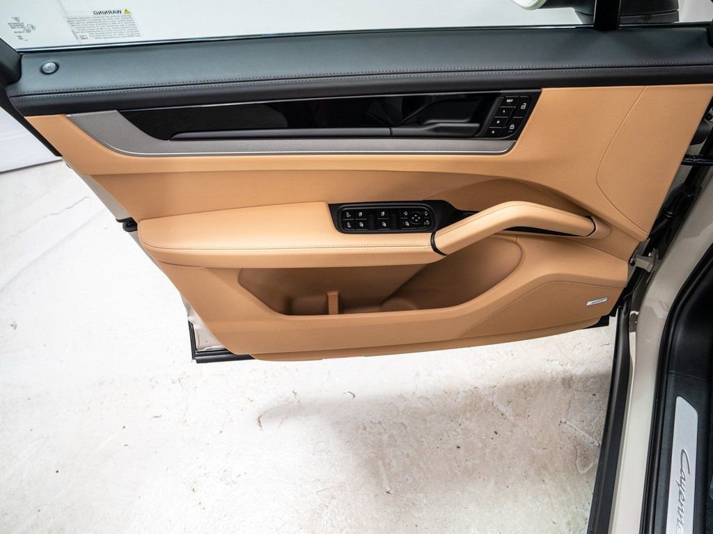 New 2026 Porsche Cayenne Coupe image 23