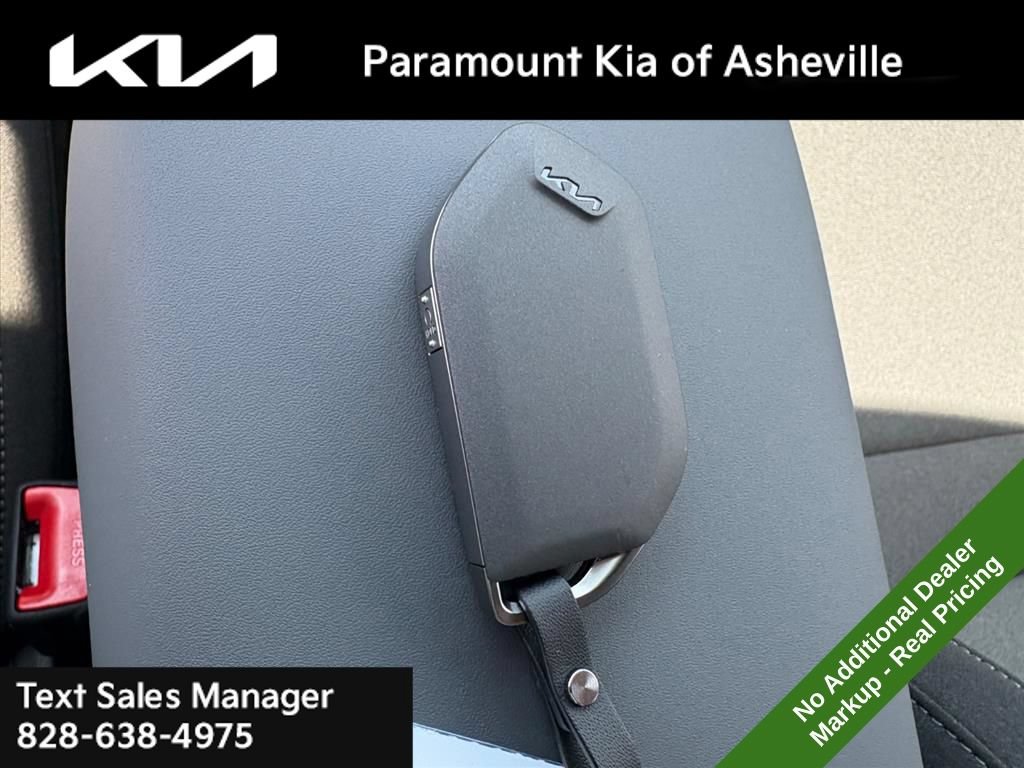 New 2026 Kia K4 FWD image 28