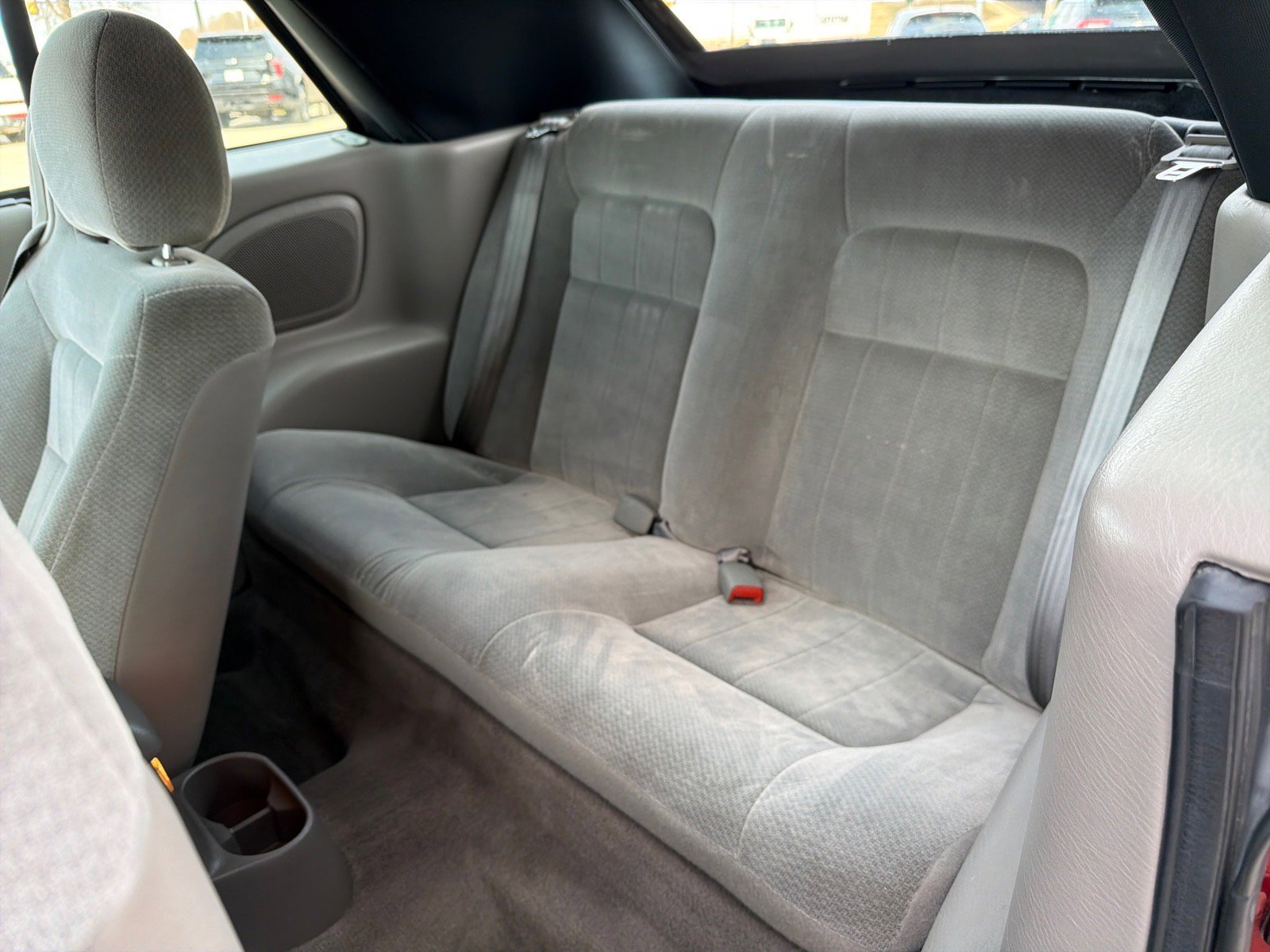 Used 2002 Chrysler Sebring LX image 17