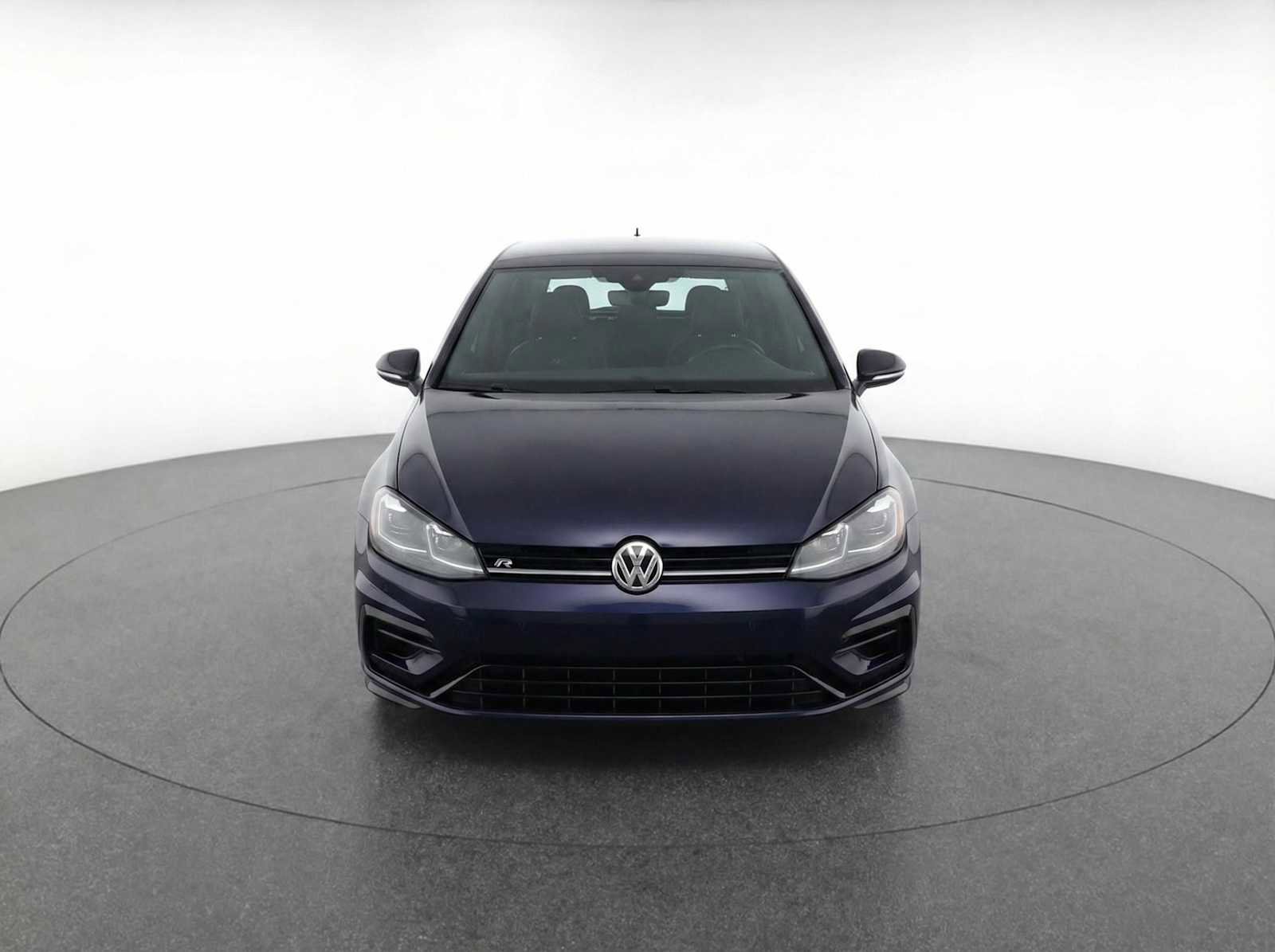 Used 2019 Volkswagen Golf R 4-Door image 2