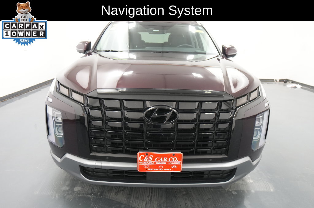 Used 2023 Hyundai Palisade Limited AWD/4WD image 2