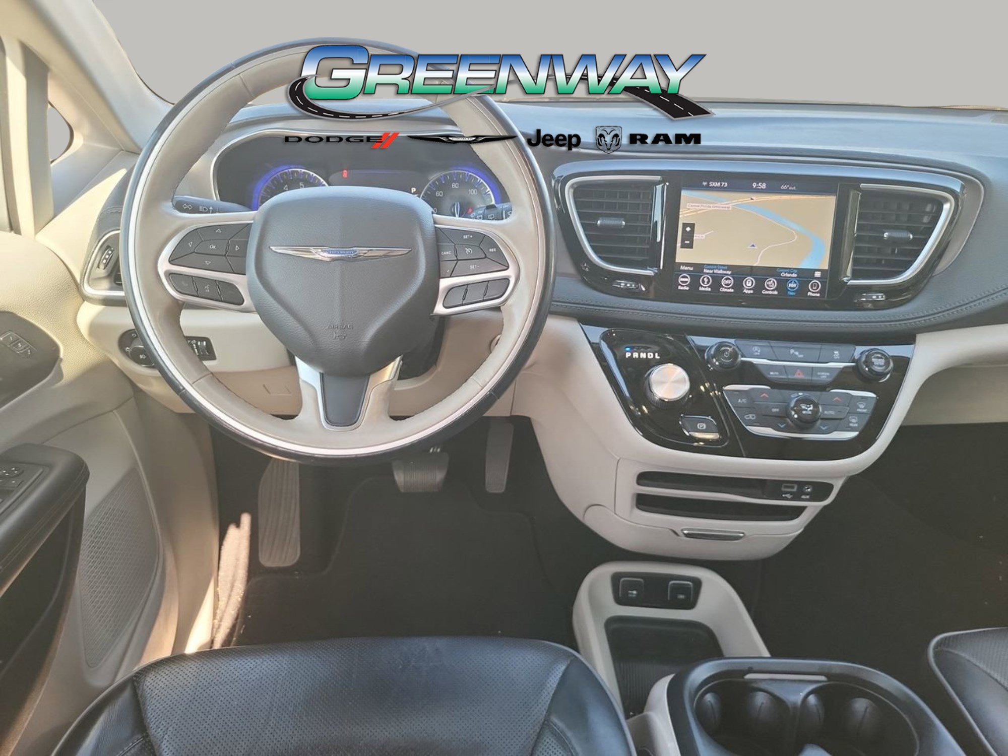 Used 2019 Chrysler Pacifica Limited image 13