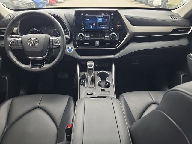 Used 2021 Toyota Highlander XLE image 13