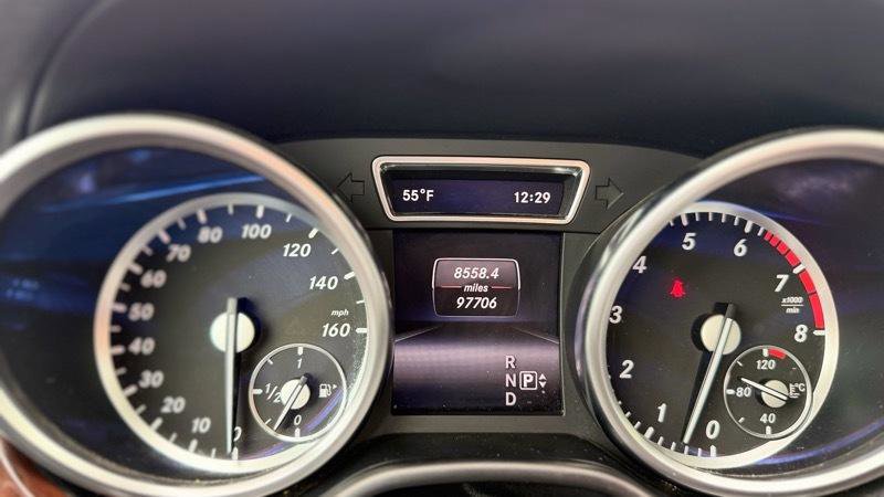 Used 2014 Mercedes-Benz ML 550 4MATIC image 11