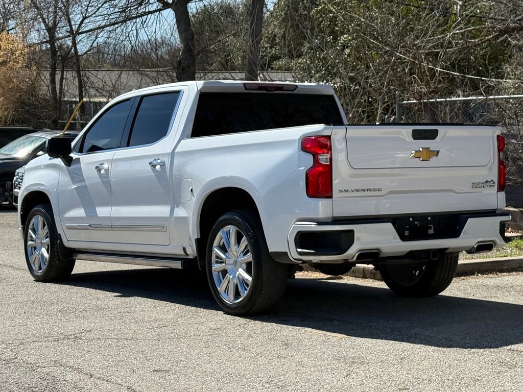 Used 2023 Chevrolet Silverado 1500 High Country w/ Technology Package image 6