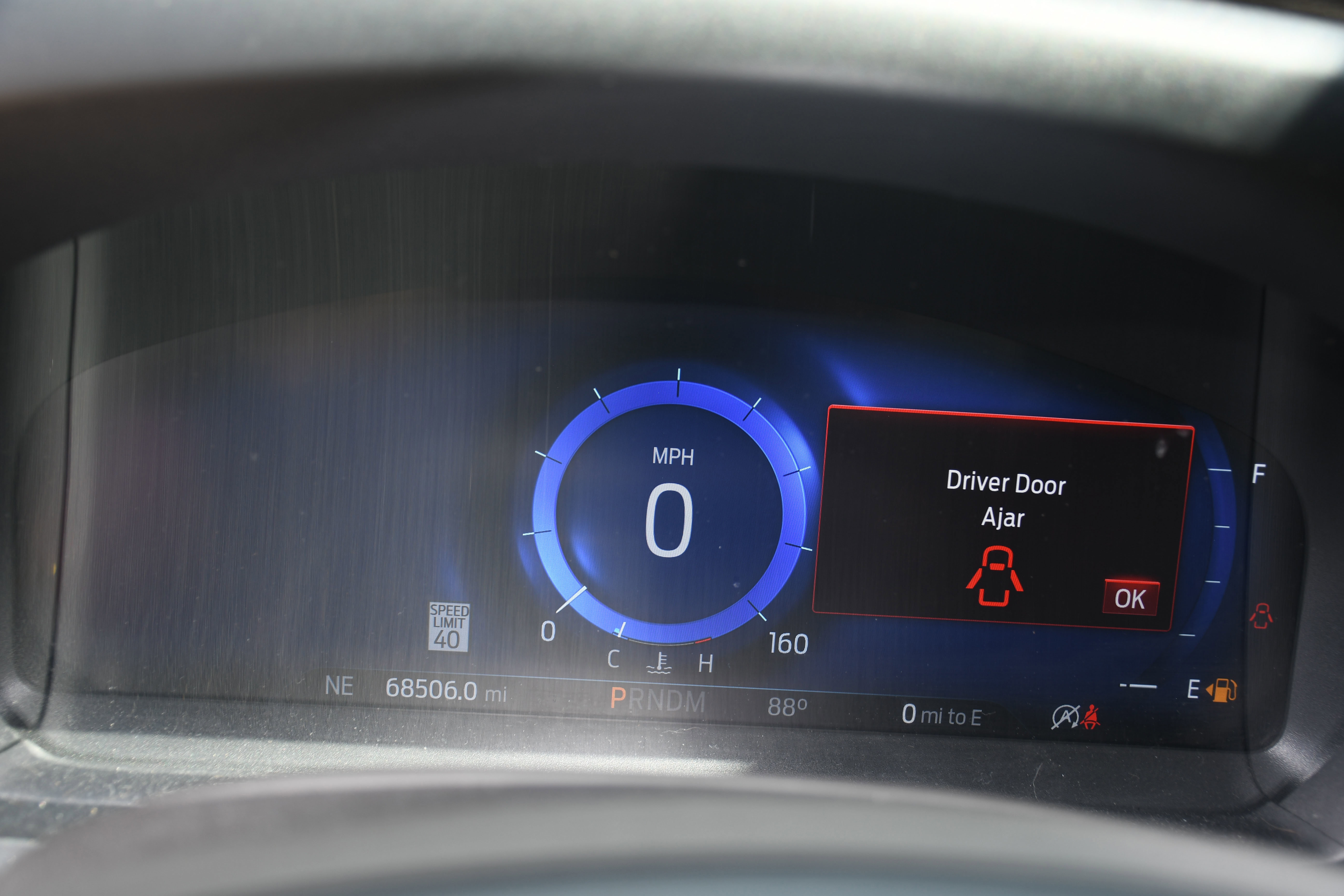 Used 2020 Ford Explorer Platinum w/ Premium Technology Package image 15