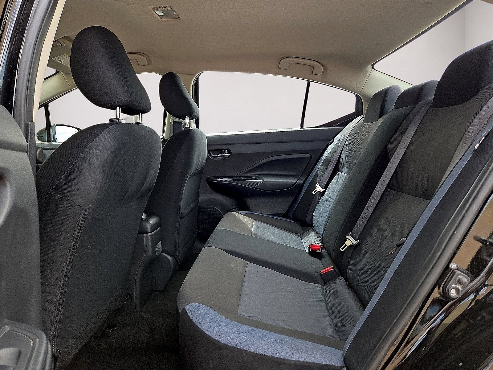 Used 2024 Nissan Versa SV FWD image 15
