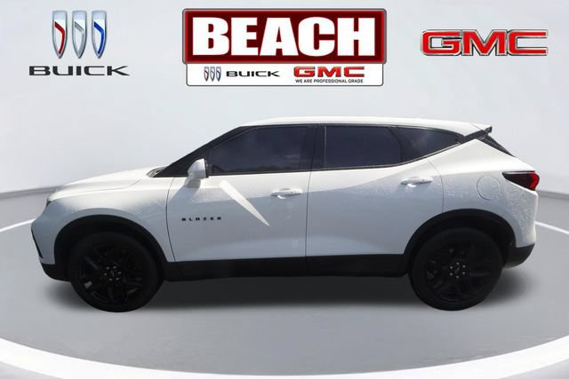 Used 2021 Chevrolet Blazer LT w/ LPO, Black Accent Package FWD image 6