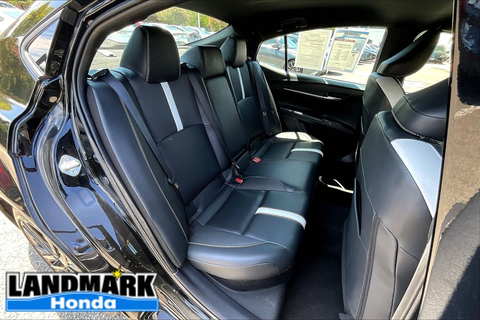 Used 2025 Toyota Camry SE FWD image 28
