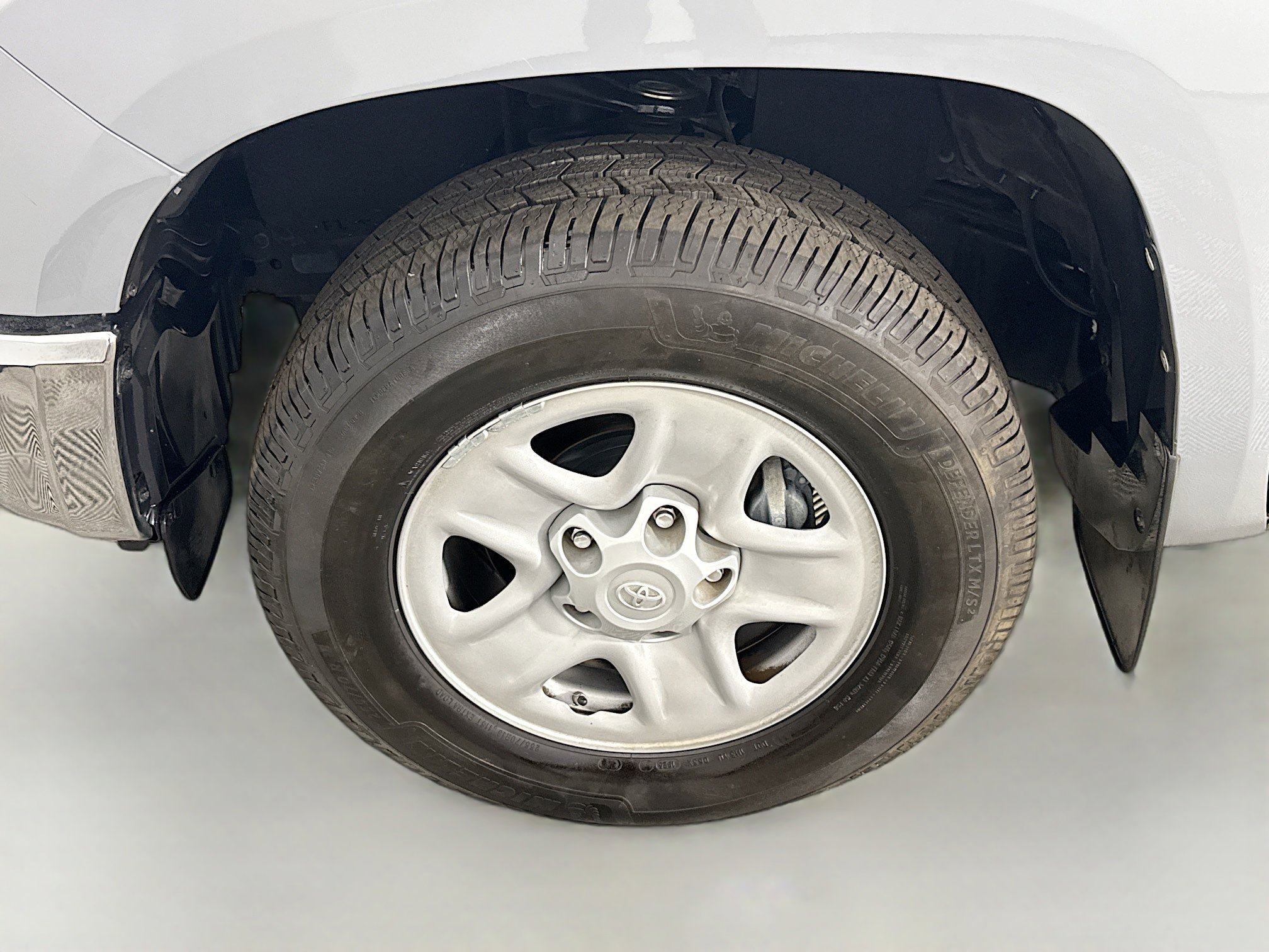 Used 2020 Toyota Tundra SR5 w/ SR5 Upgrade Package image 37