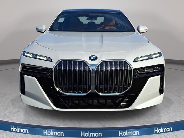 New 2026 BMW 750e xDrive w/ Executive Package image 2