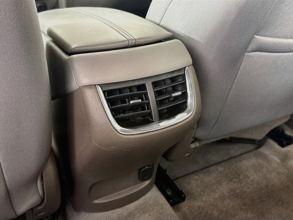 Used 2024 Chevrolet Malibu LT FWD image 24