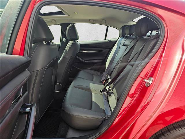 Used 2023 MAZDA MAZDA3 s FWD image 15