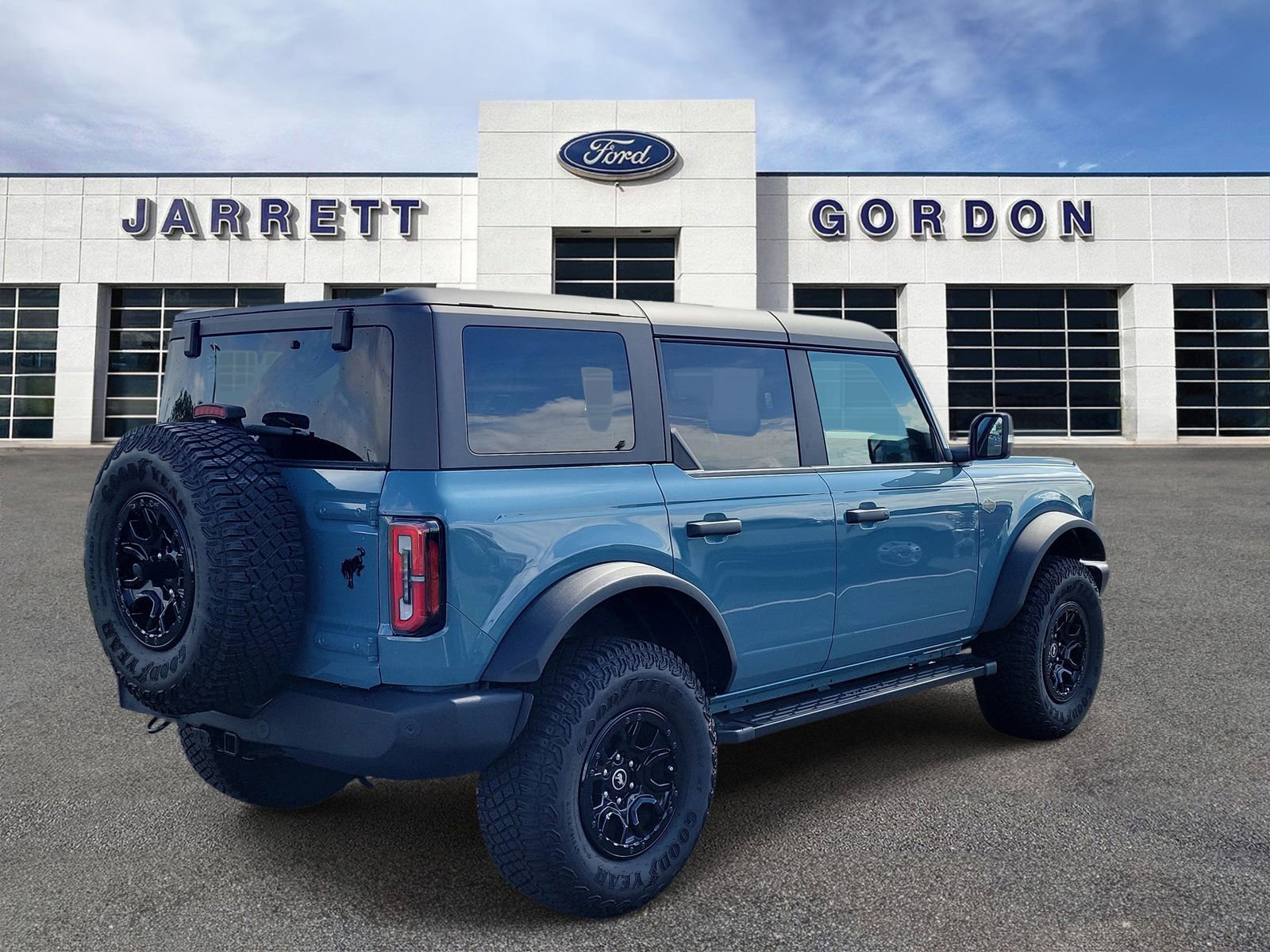 Certified 2023 Ford Bronco Wildtrak AWD/4WD image 4