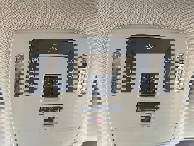 Used 2024 Toyota Sienna XLE image 25