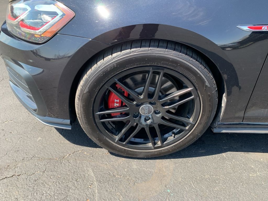 Used 2018 Volkswagen GTI SE FWD image 9