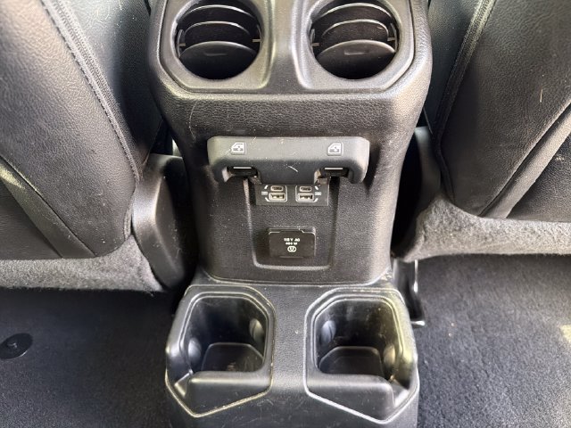 Used 2021 Jeep Gladiator Overland AWD/4WD image 30