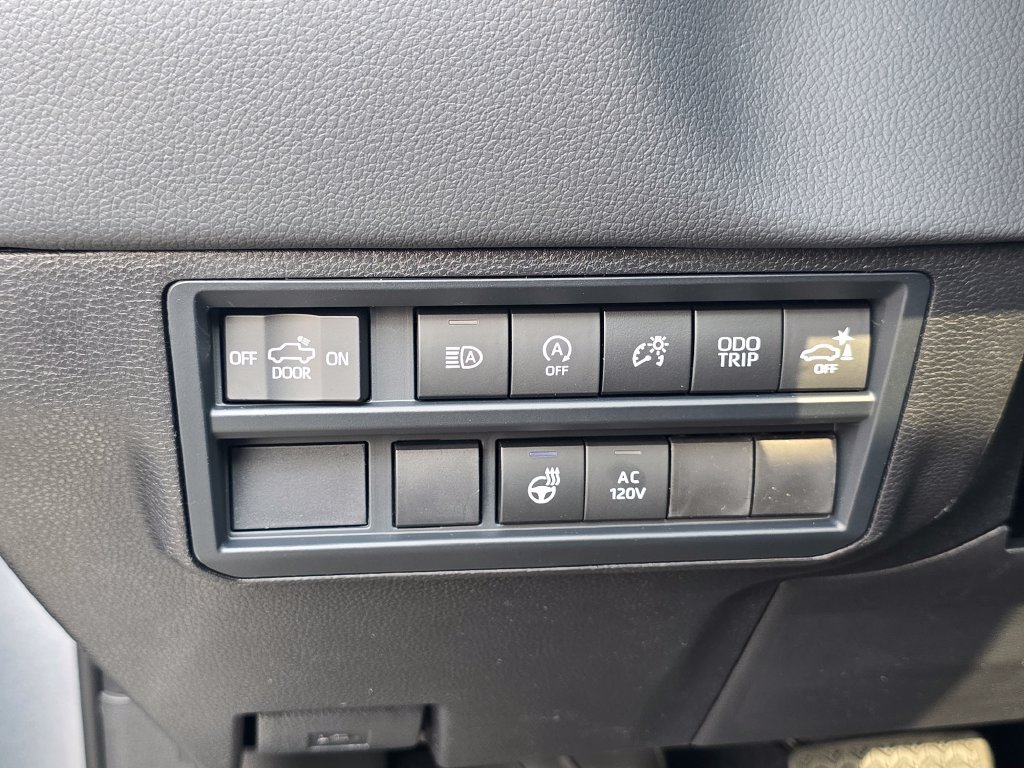 New 2026 Toyota Tundra Limited AWD/4WD image 9