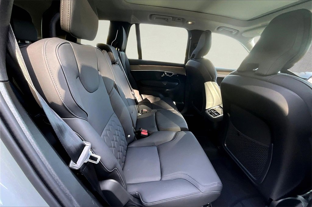 New 2026 Volvo XC90 B6 Plus w/ Protection Package image 9