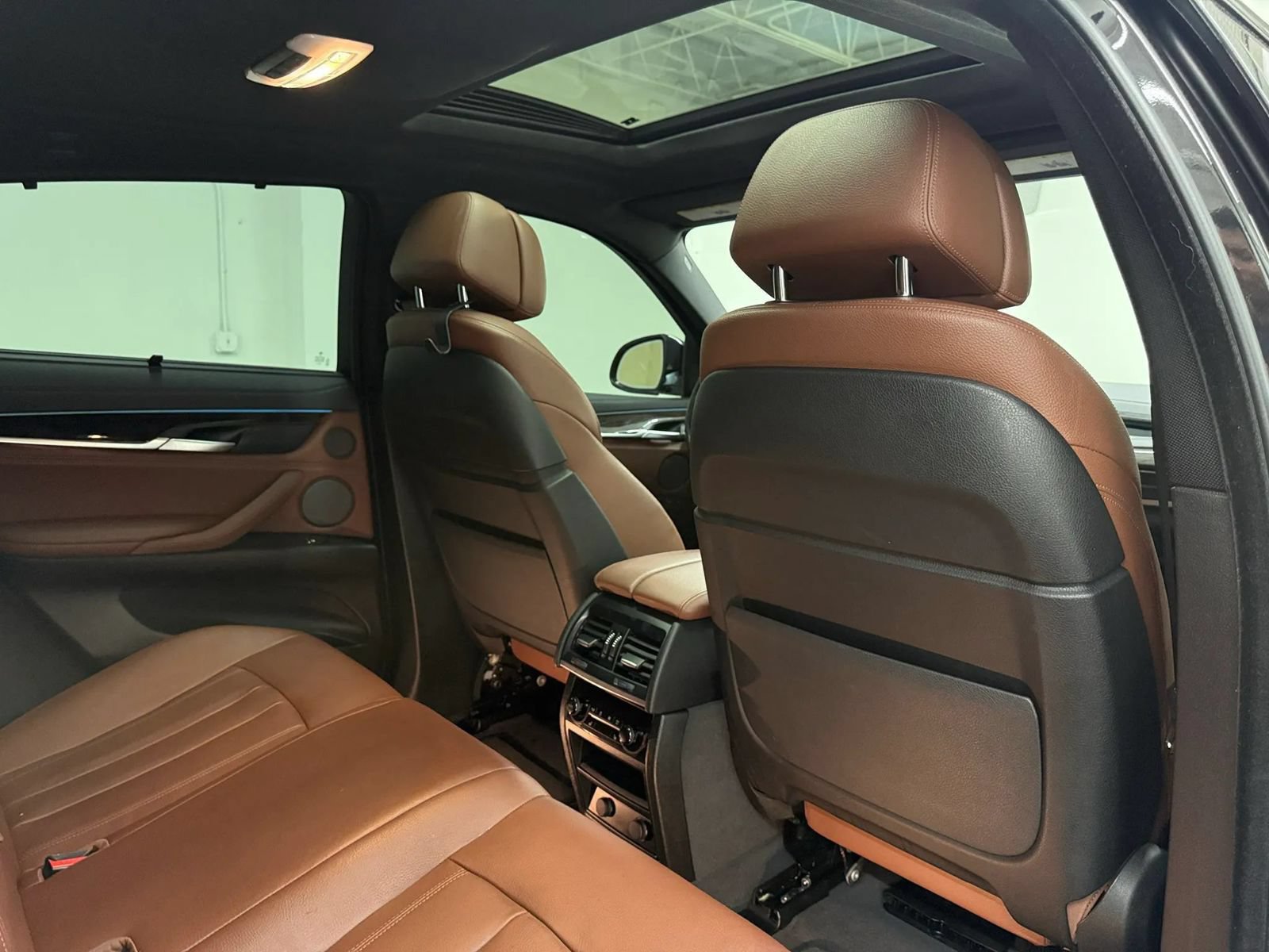 Used 2017 BMW X6 xDrive50i AWD/4WD image 15