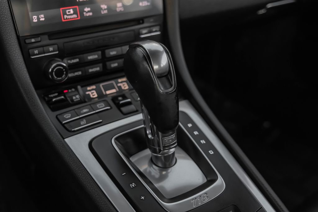 Used 2018 Porsche 718 Cayman S image 21