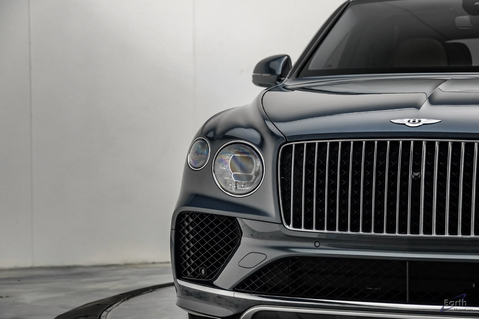 Used 2023 Bentley Bentayga Extended Wheelbase AWD/4WD image 29
