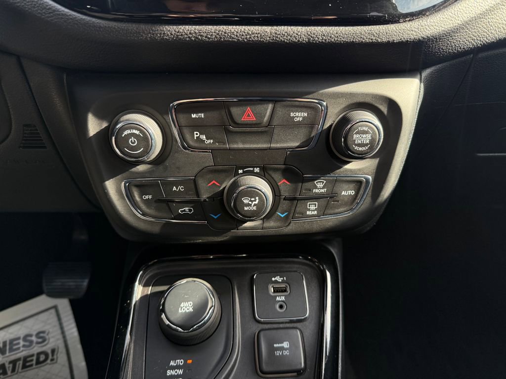 Used 2020 Jeep Compass Latitude image 26