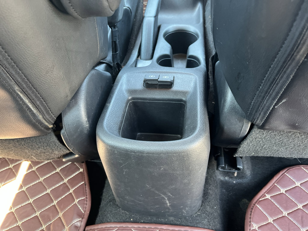 Used 2019 Nissan Kicks SR w/ SR Premium Package image 29