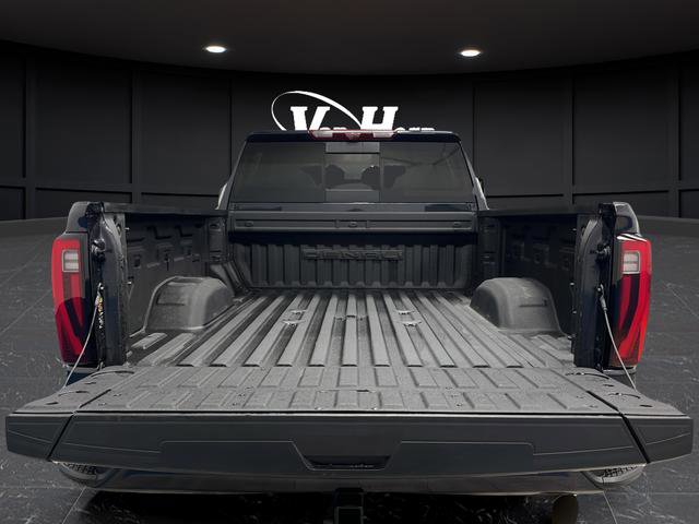 Used 2024 GMC Sierra 3500 Denali w/ Denali Reserve Package image 47
