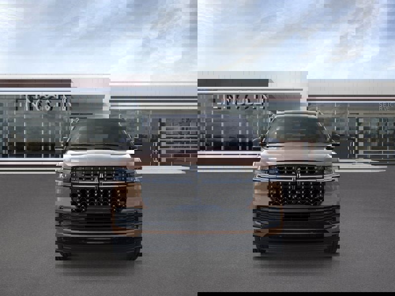 New 2026 Lincoln Navigator L Black Label w/ Black Label Special Edition image 7