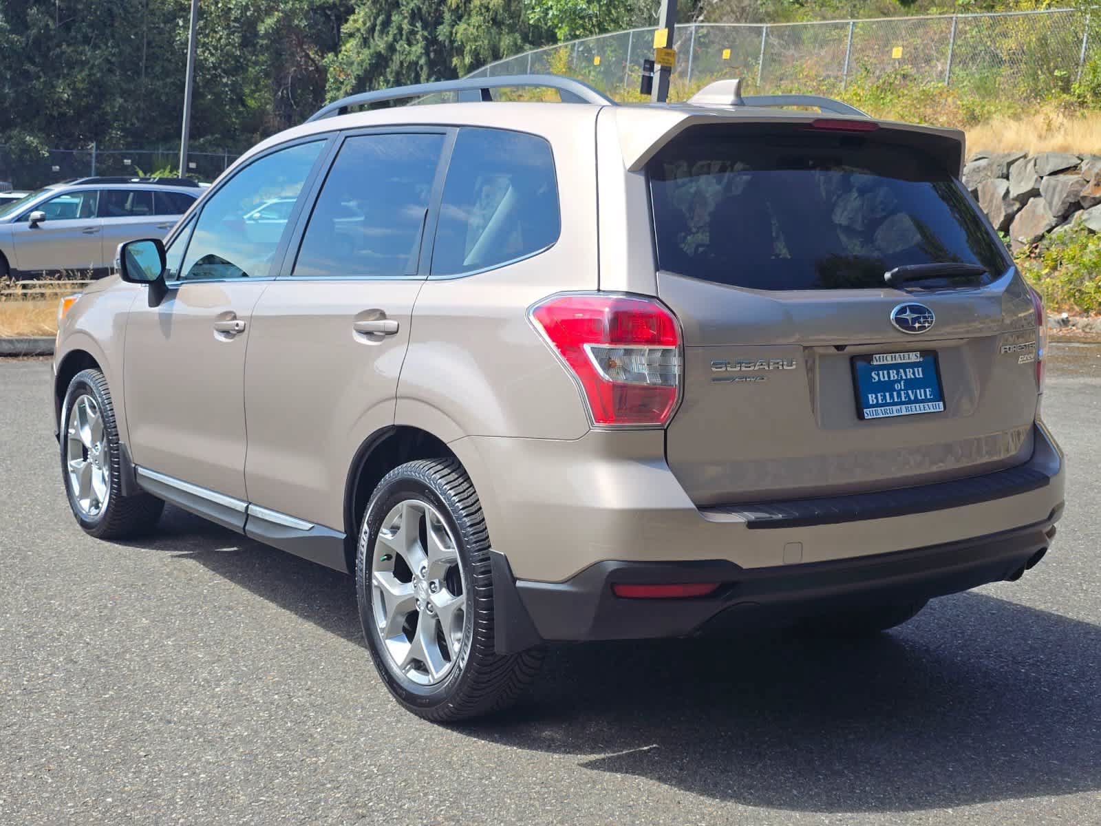 Used 2016 Subaru Forester 2.5i Touring w/ Eyesight & Navigation System AWD/4WD image 4