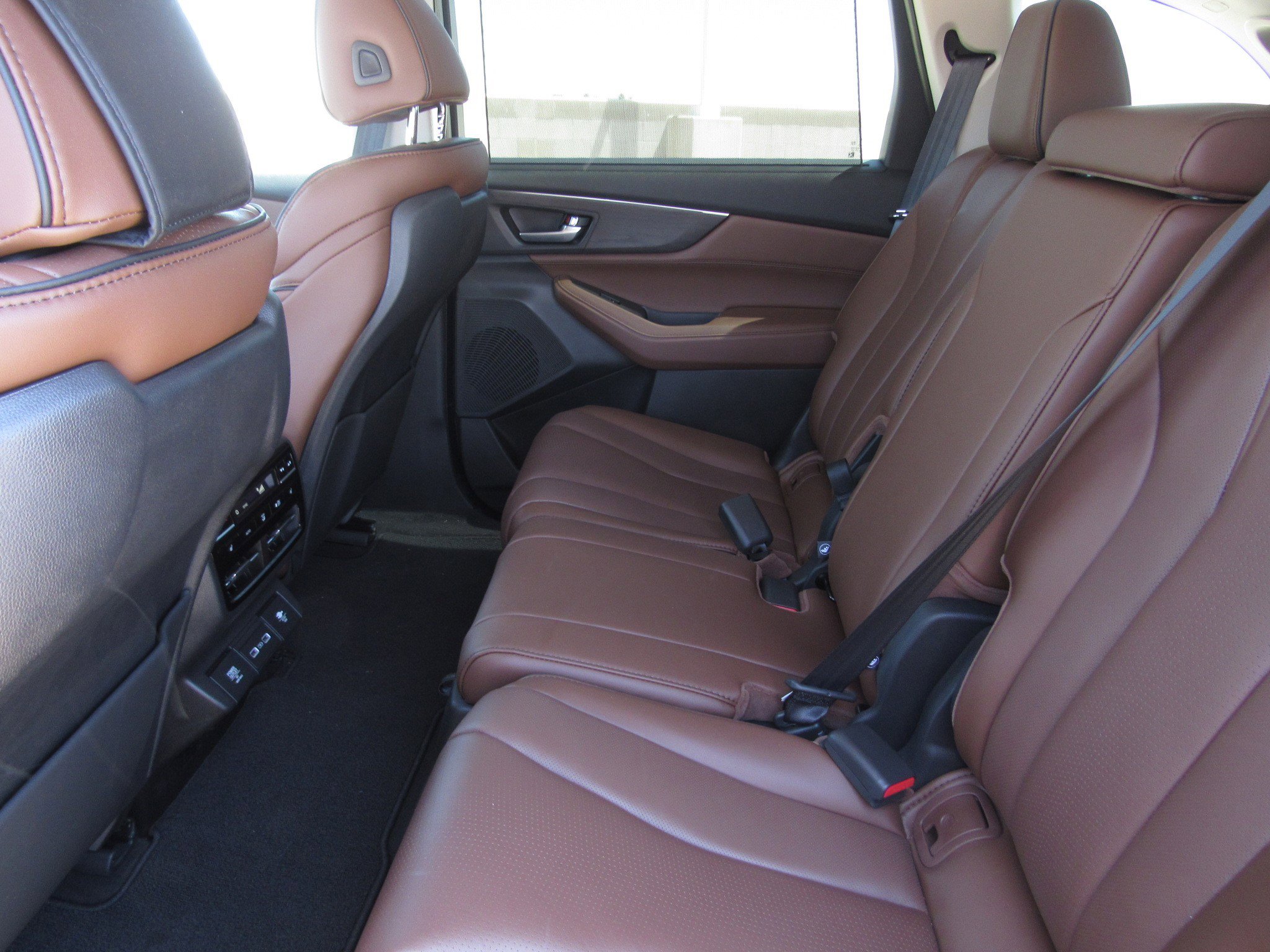 Certified 2024 Acura MDX SH-AWD w/ Advance Package image 15