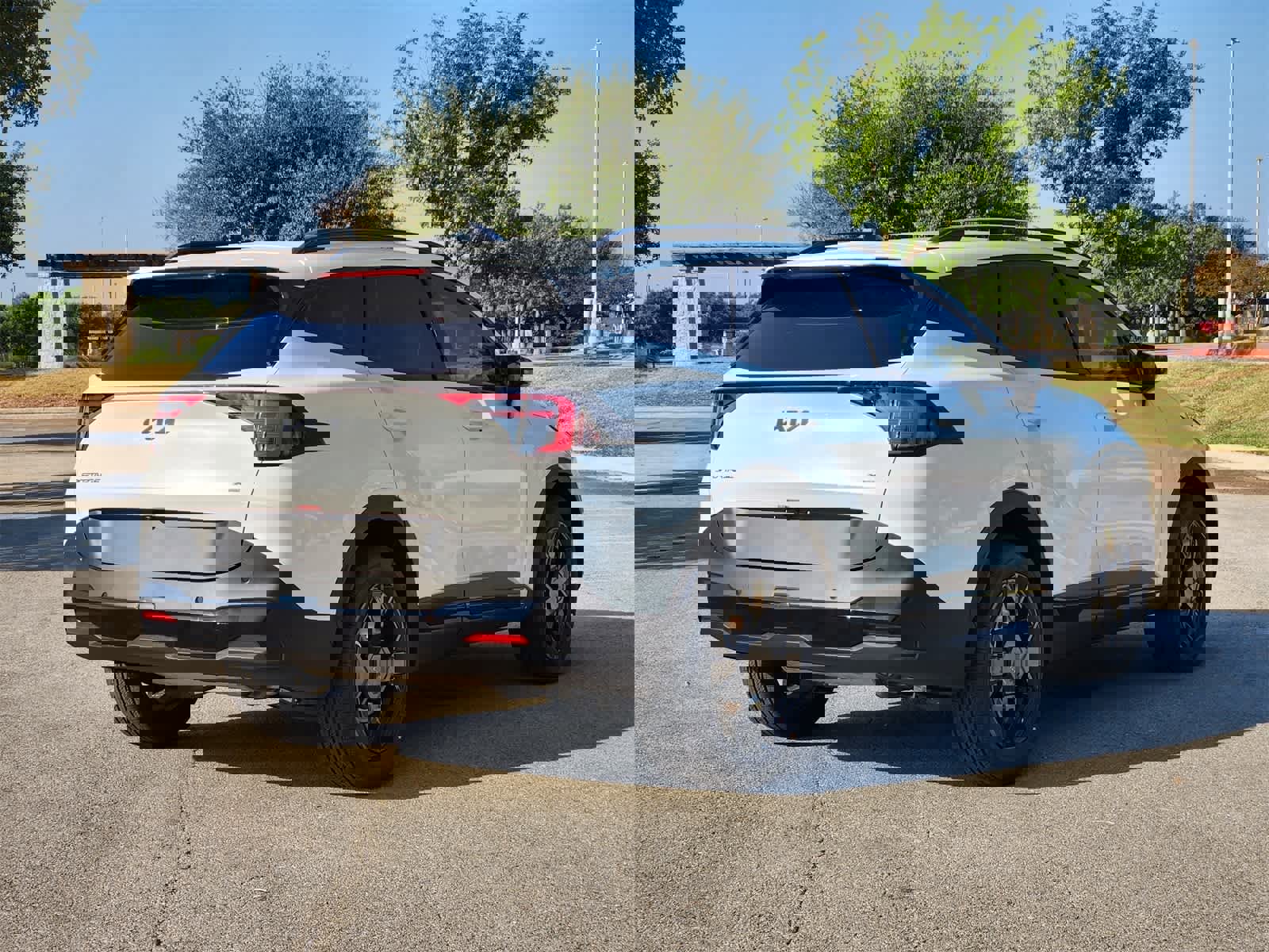 New 2026 Kia Sportage X-Line image 5