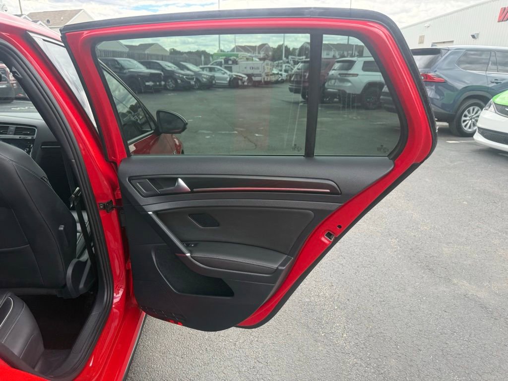 Used 2019 Volkswagen Golf R 4-Door AWD/4WD image 42