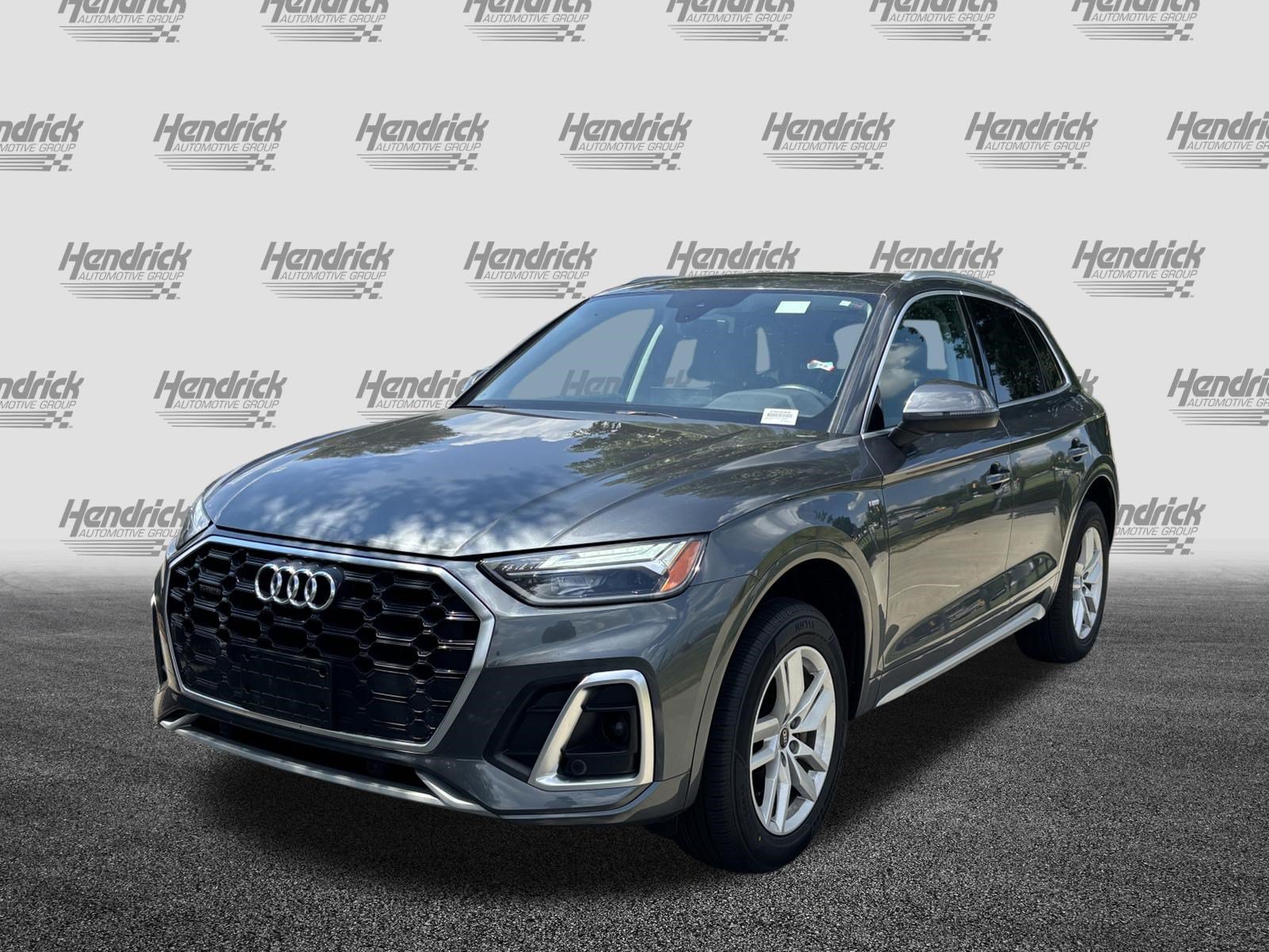 Used 2023 Audi Q5 2.0T Premium w/ Convenience Package AWD/4WD image 5