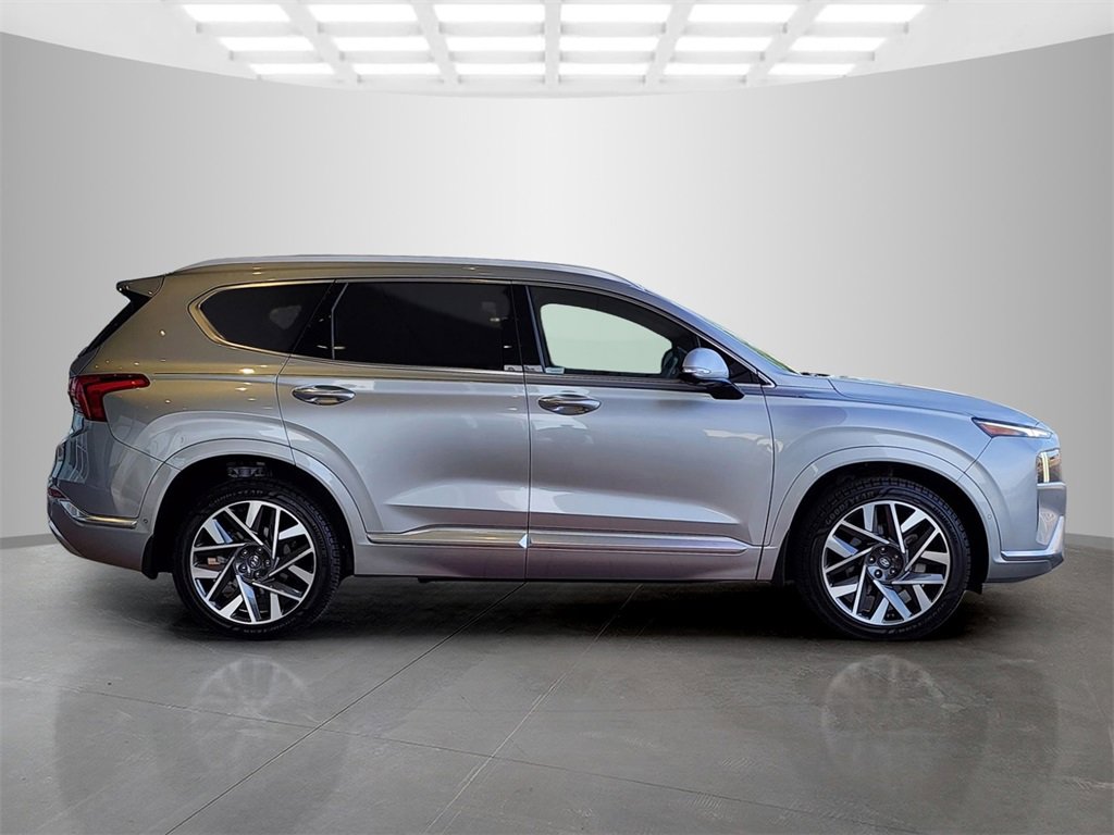 Used 2023 Hyundai Santa Fe Calligraphy image 3