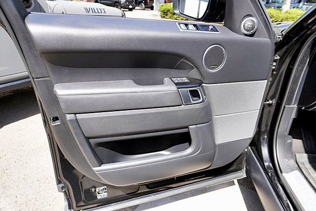 Used 2022 Land Rover Range Rover Sport HSE Silver Edition image 23