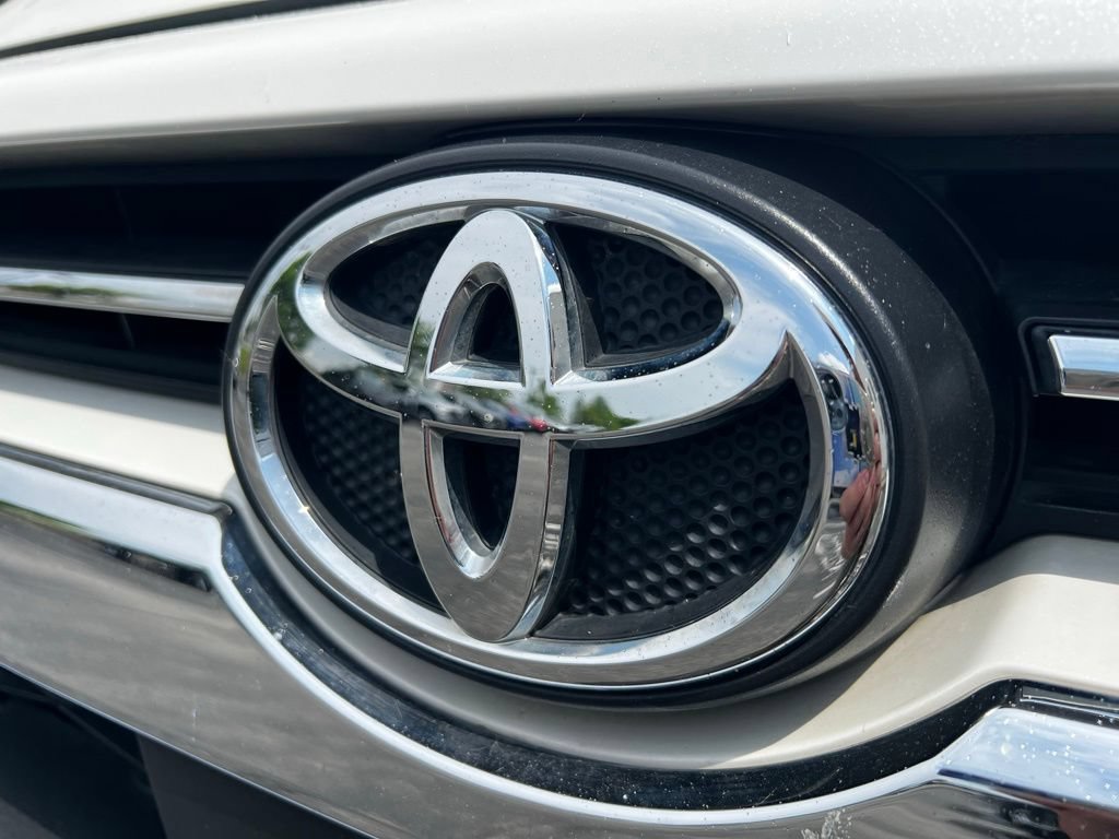 Used 2023 Toyota 4Runner Limited AWD/4WD image 24