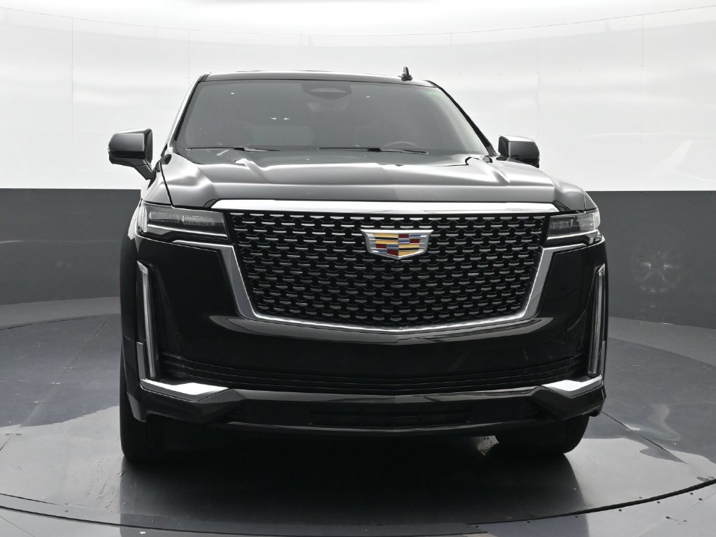 Used 2024 Cadillac Escalade Premium Luxury RWD image 6