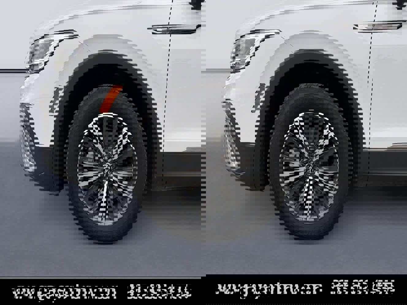 Used 2024 Volkswagen Tiguan Wolfsburg Edition image 9