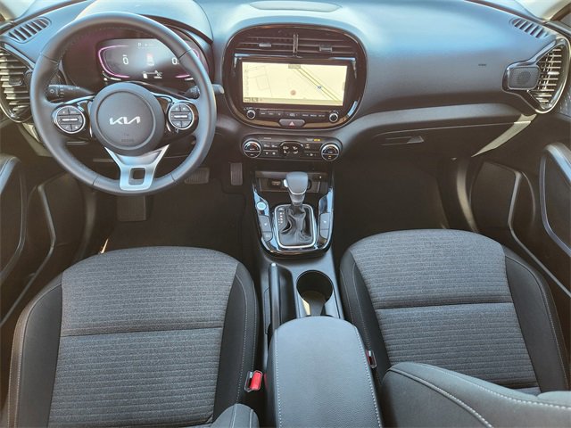 Certified 2025 Kia Soul EX image 27