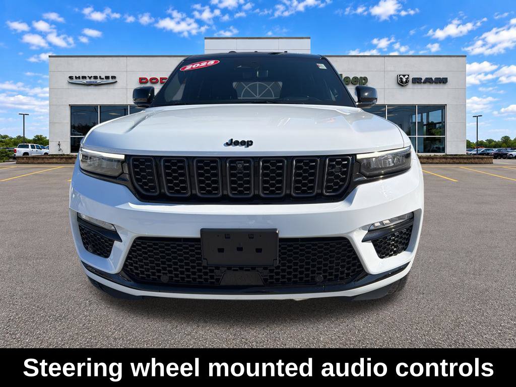 Used 2025 Jeep Grand Cherokee Summit AWD/4WD image 20