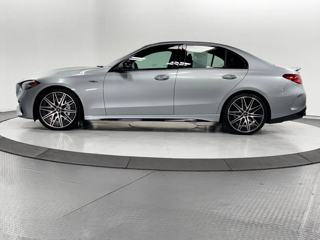 Used 2023 Mercedes-Benz C 43 AMG 4MATIC Sedan image 4