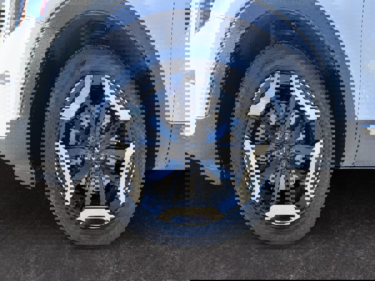 Used 2024 Kia Telluride EX w/ EX Captain's Chair Package image 9