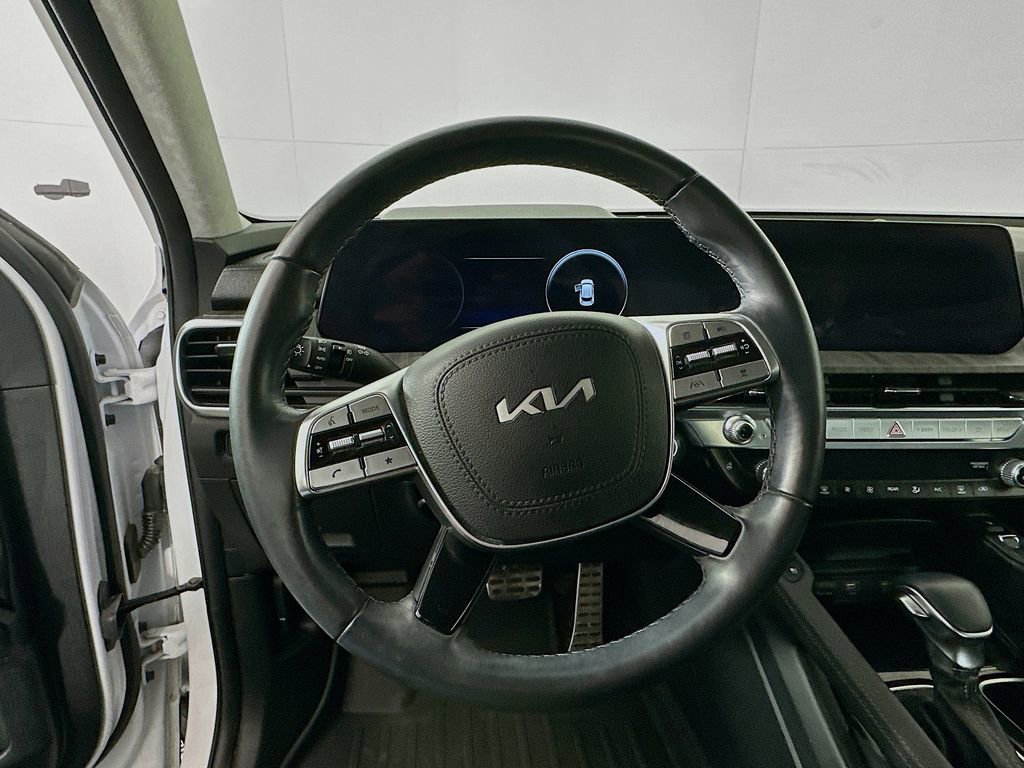 Used 2023 Kia Telluride SX Prestige image 11